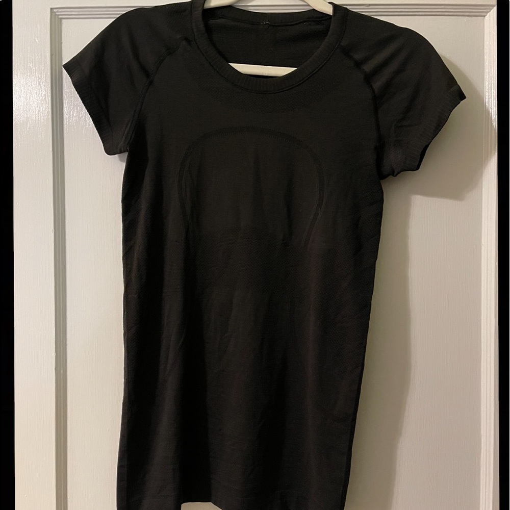Lululemon Swiftly Tech Short Sleeve 2.0